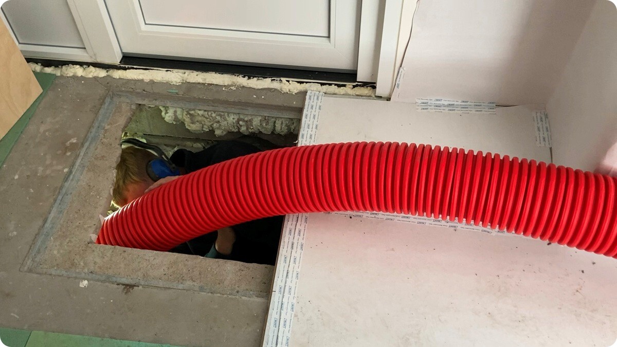 SOLID._kruipruimte_zuigen_luik-1